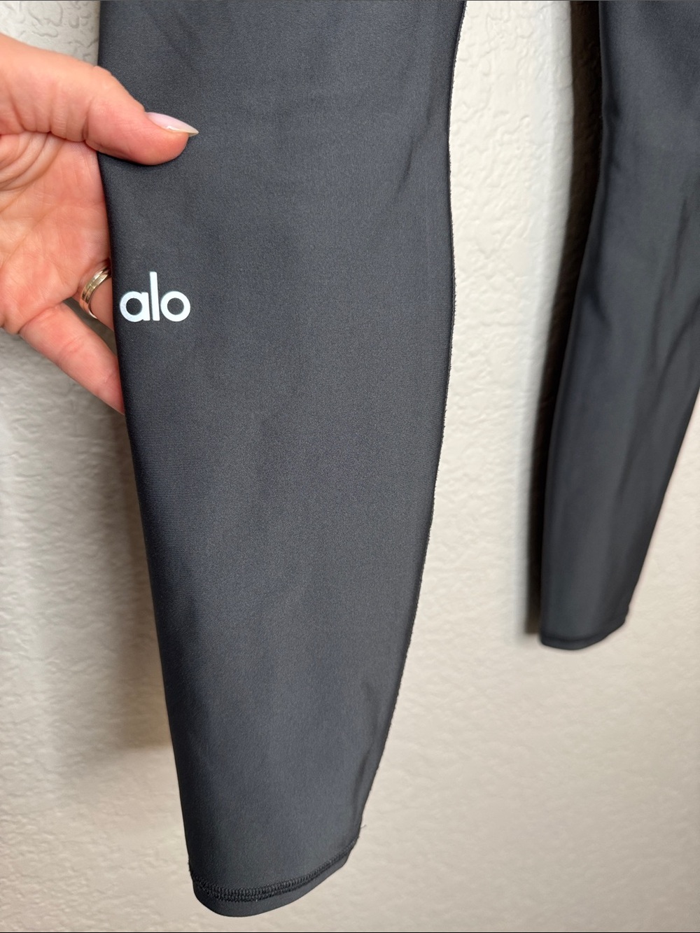 Alo Yoga Airlift 7/8 High Waist Leggings Dark Gray XXS 24.5” inseam - Picture 4 of 5